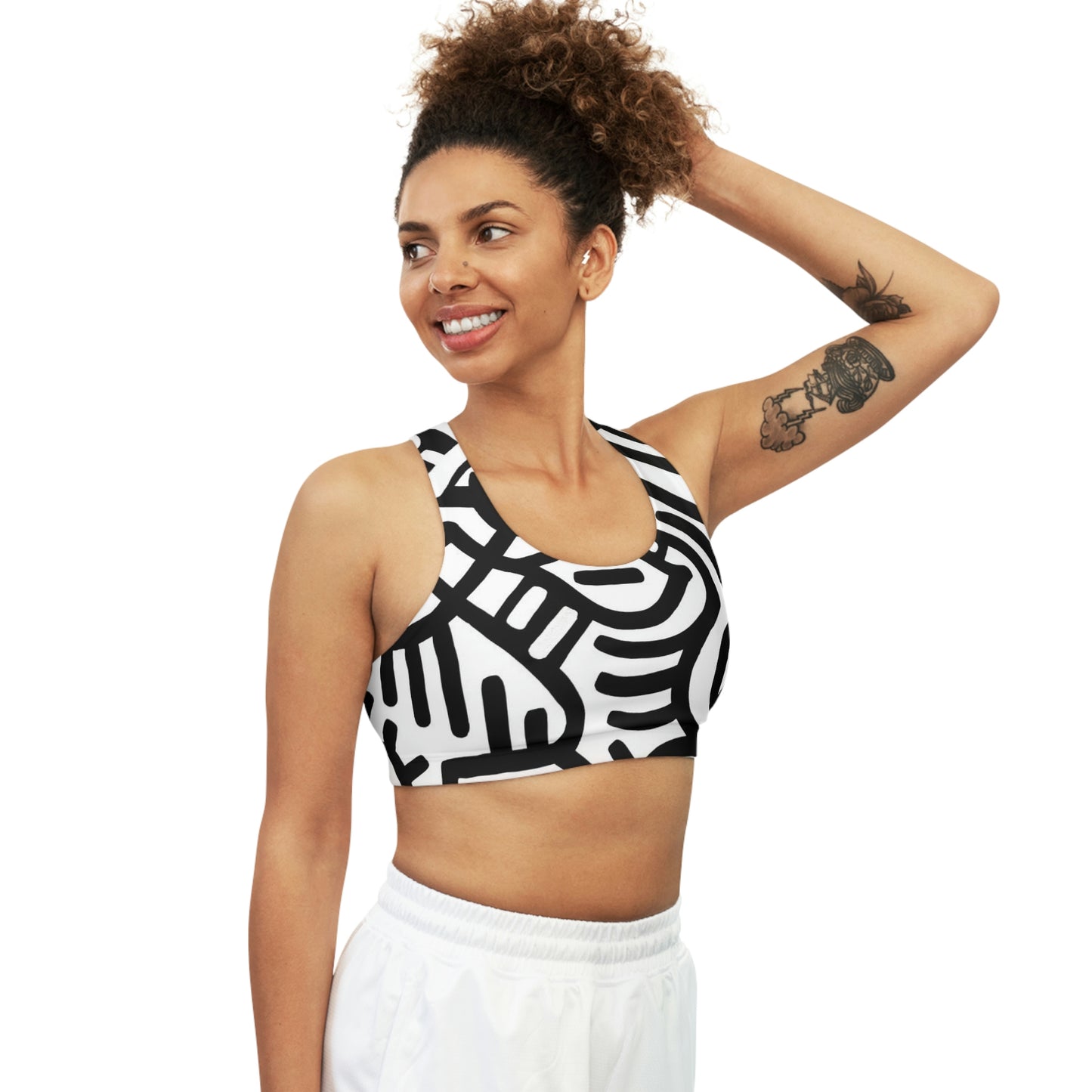 GE-KO’s B&W Seamless Sports Bra