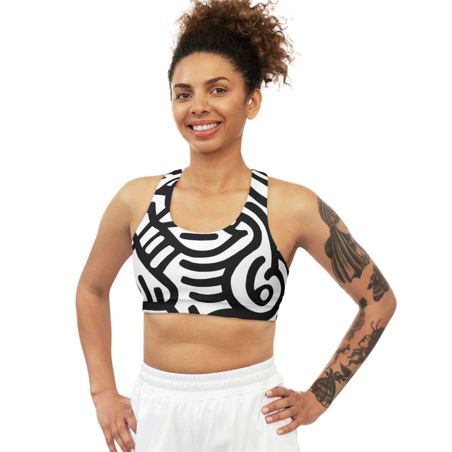 GE-KO’s B&W Seamless Sports Bra